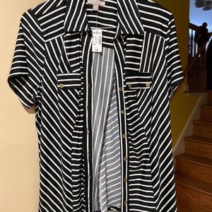 Short sleeve blouse